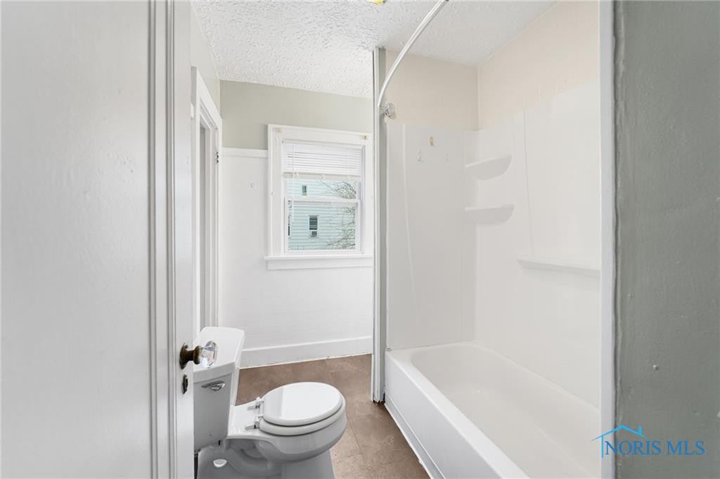 2625 Calverton Road Toledo, OH 43607 - Photo 27 of 33 Gallery Image 27
