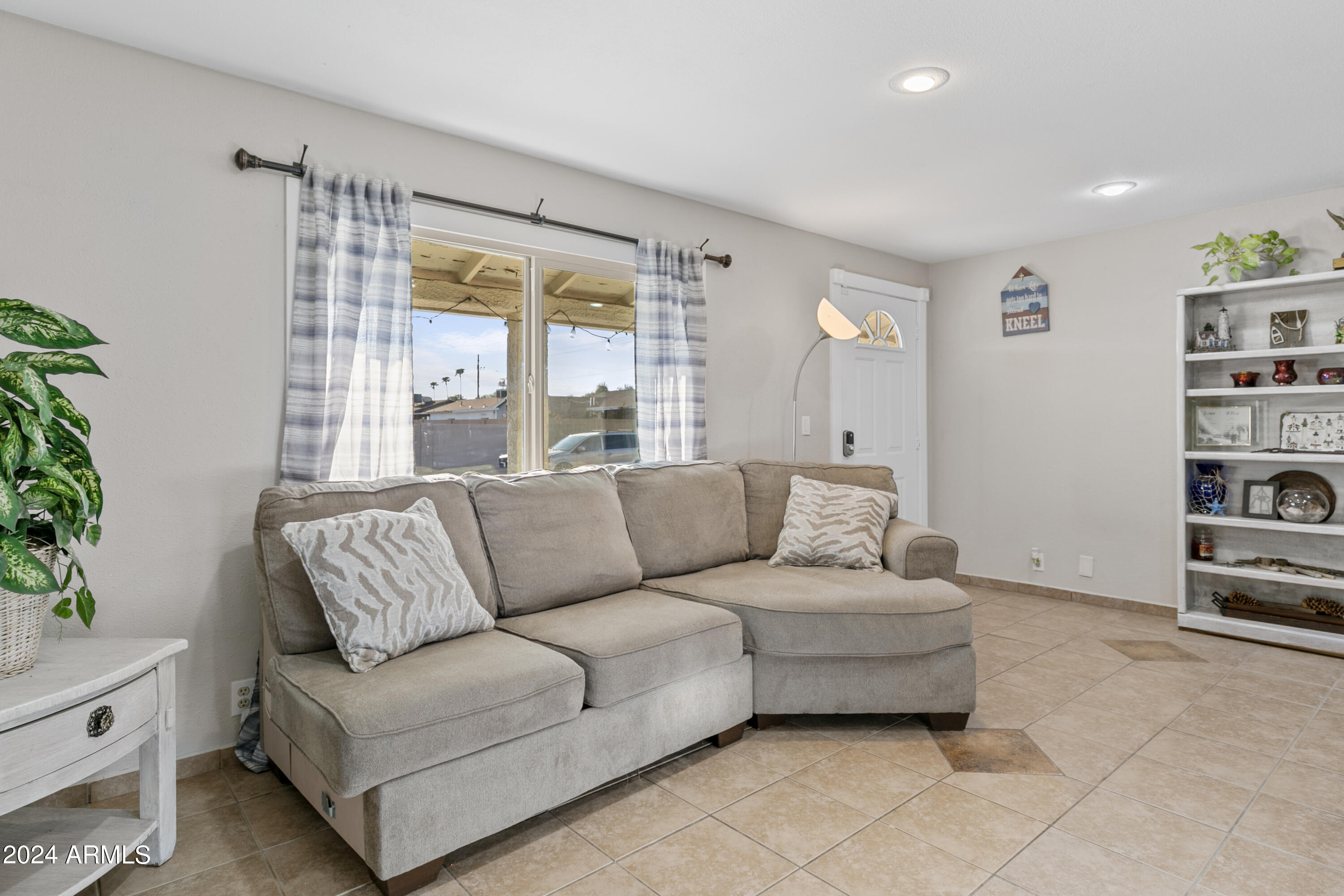 14451 North 41st Street Phoenix, AZ 85032 - Photo 35 of 48 45 - Living Room