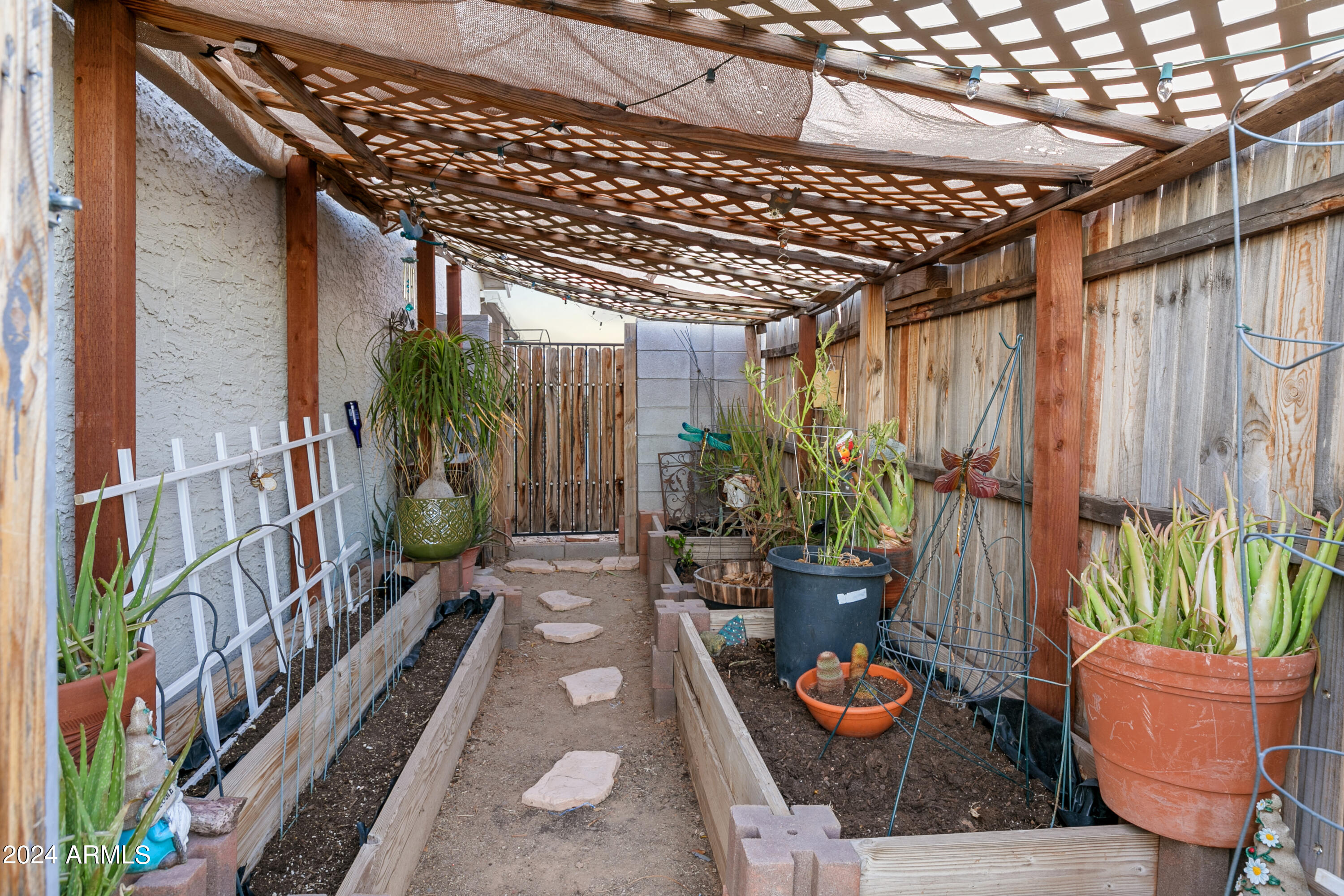 14451 North 41st Street Phoenix, AZ 85032 - Photo 41 of 48 53 - Backyard