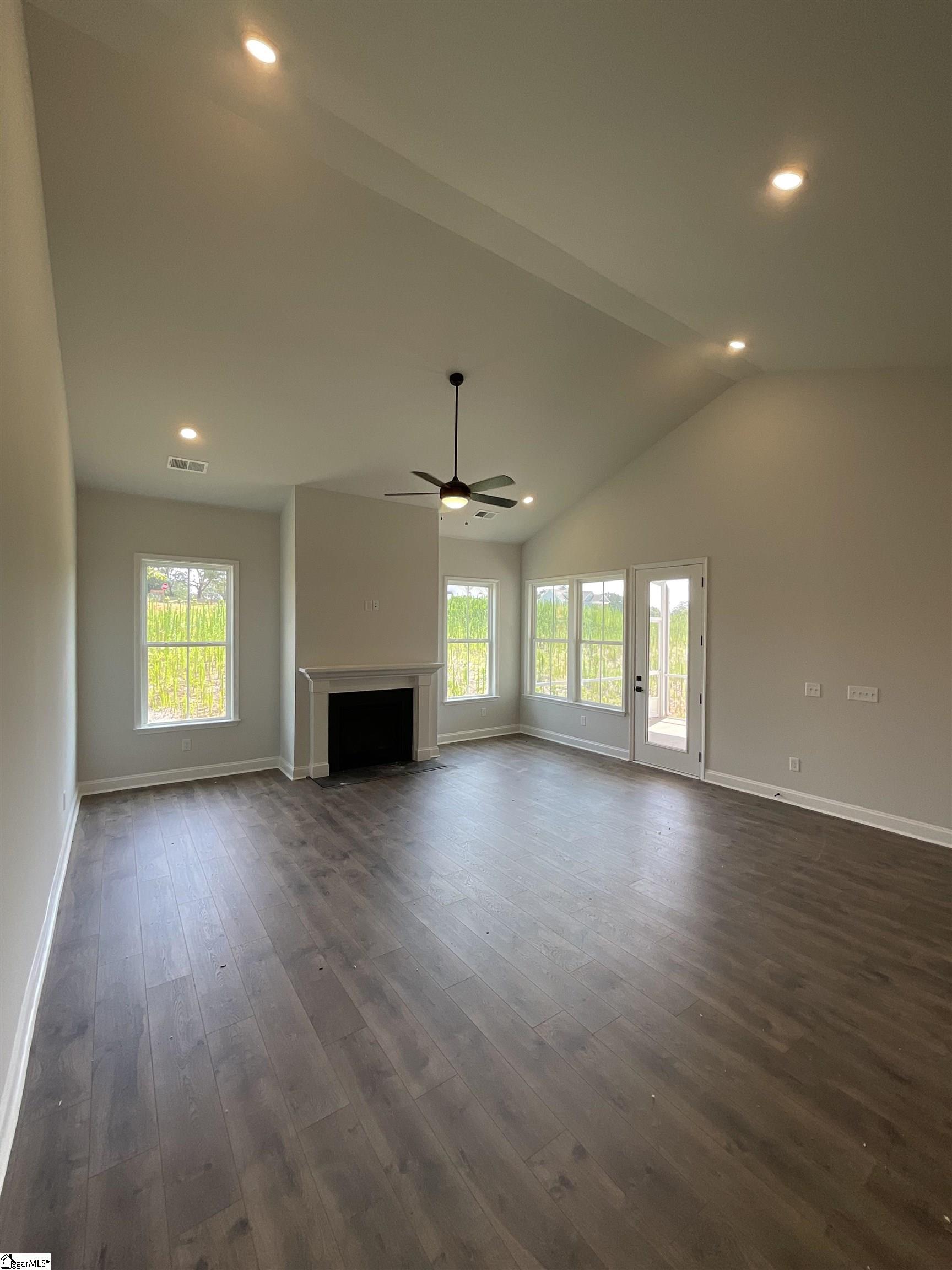 401 Rustic Outland Drive Simpsonville, SC 29681 - Photo 13 of 31