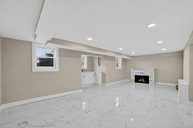 $799,000 | 94 Jervis Road, Yonkers, NY 10705