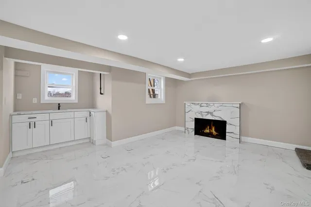 $799,000 | 94 Jervis Road, Yonkers, NY 10705