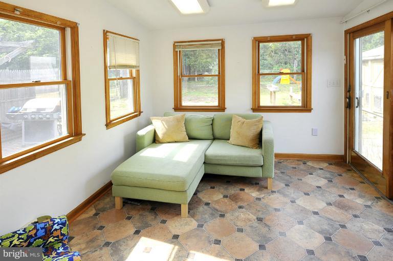 405 Kerwin Road Silver Spring, MD 20901 - Photo 18 of 29 Interior (General)