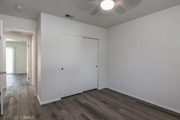 $4,000 | 25040 Everett Drive, Newhall, CA 91321