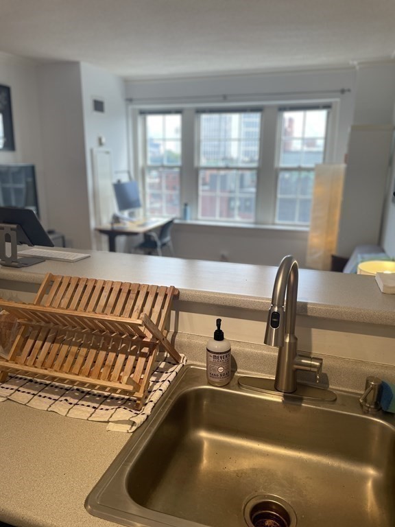 534 Beacon Street, Unit 902 Boston, MA 02215 - Photo 8 of 19