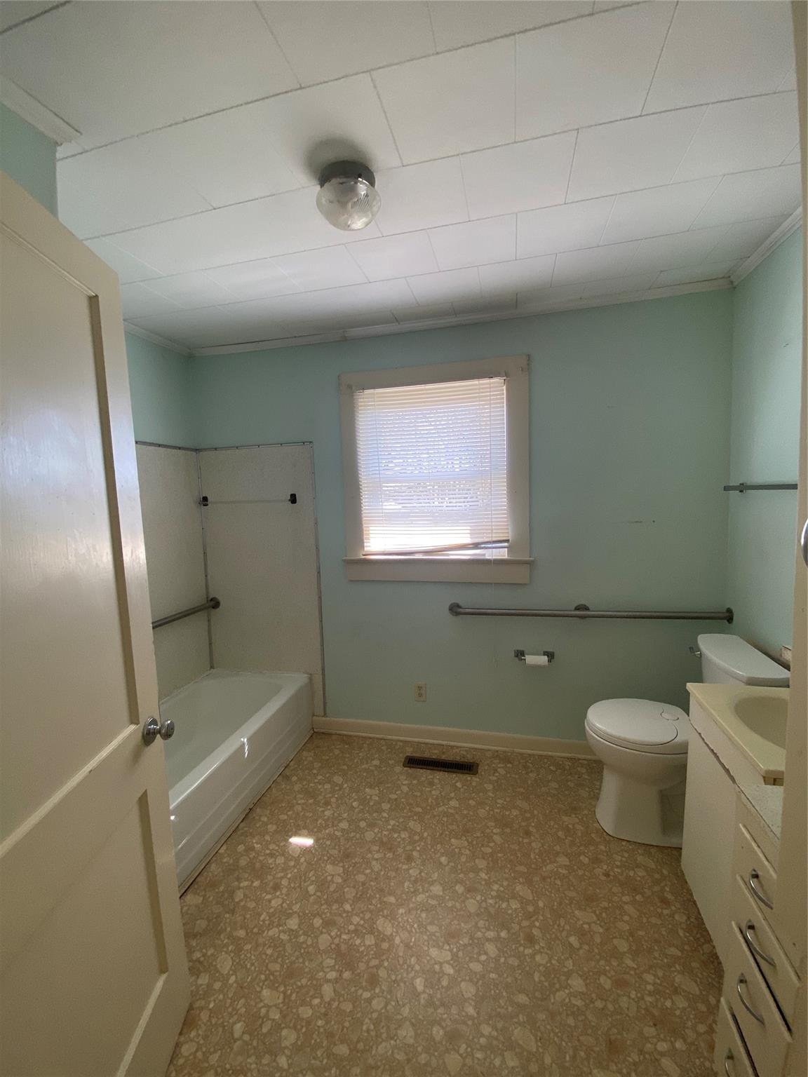 1223 Sawmill Road Conover, NC 28613 - Photo 11 of 17 Gallery Image 11