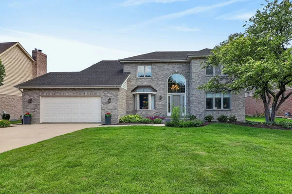 $785,000 | 1385 Von Drash Drive, Darien, IL 60561