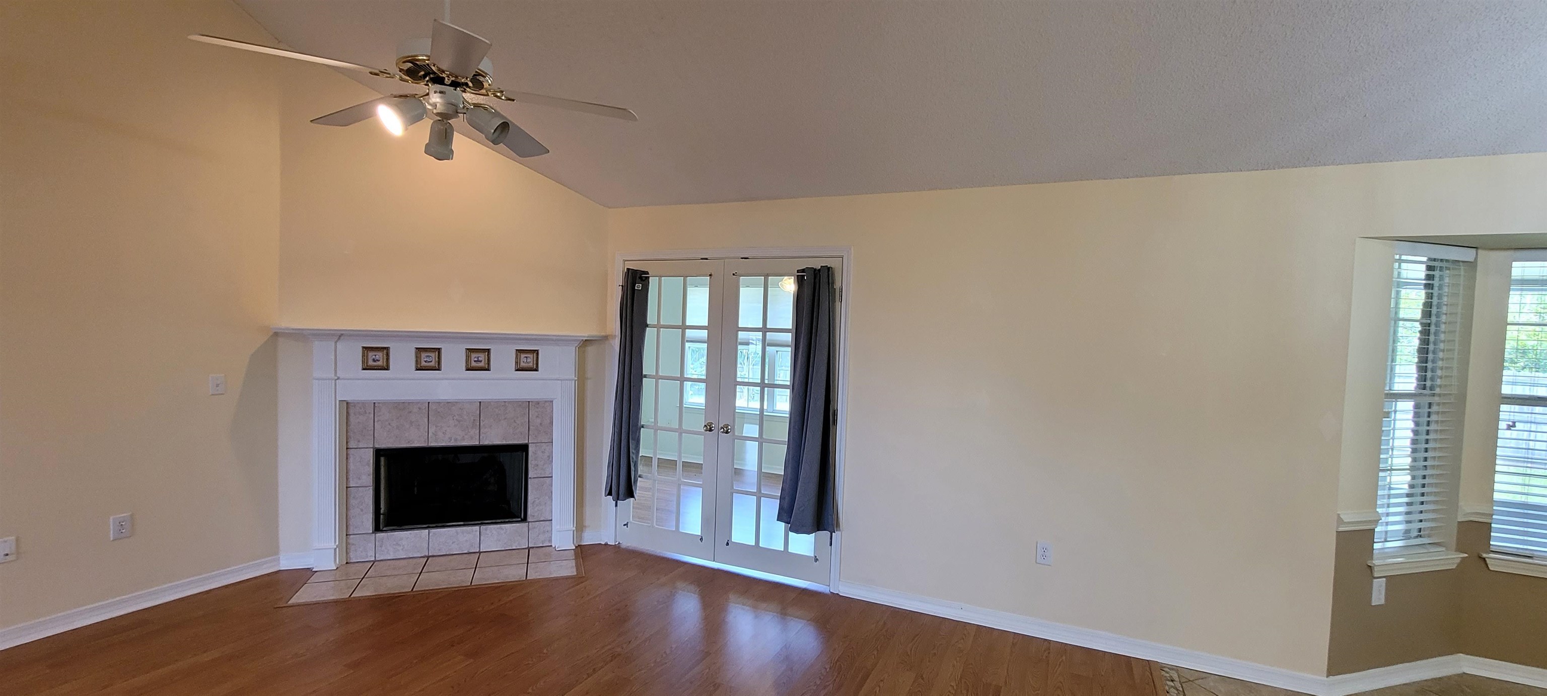 14714 Abacus Drive Foley, AL 36535 - Photo 2 of 47 Living Room