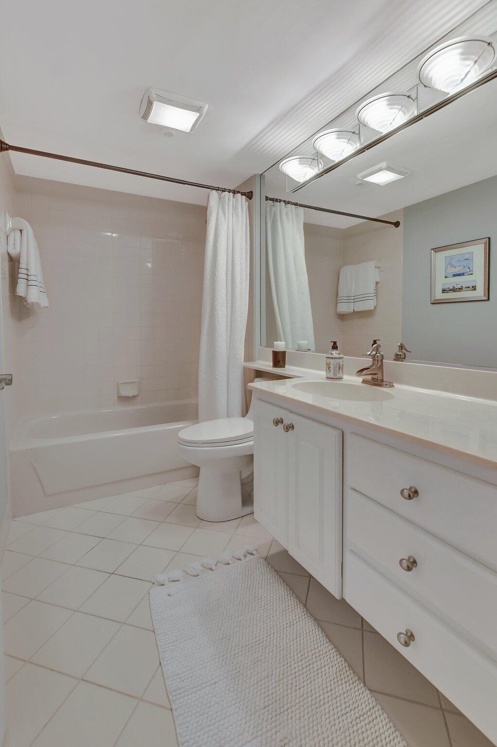 6169 Balboa Circle, Unit 105 Boca Raton, FL 33433 - Photo 23 of 49 34-web-or-mls-DSC_0891