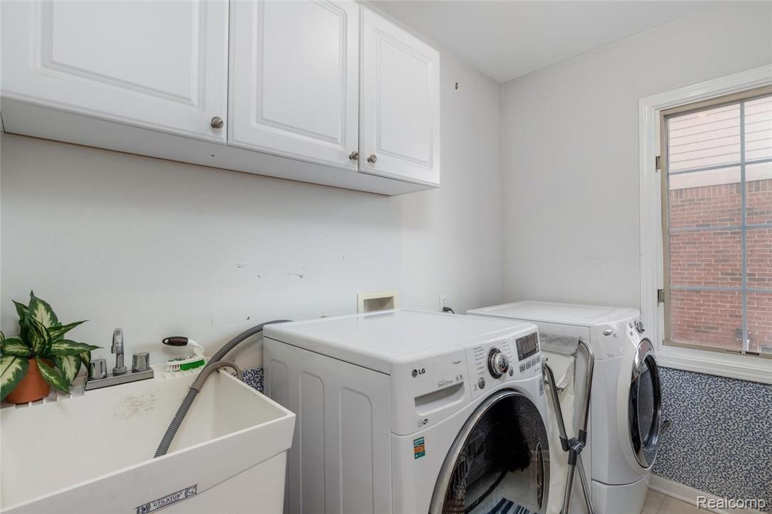 1410 Ross Lane Rochester, MI 48306 - Photo 43 of 45 1410 Ross Ln Rochester MI-large-021-16-1410 Ross Lane Rochester MI-1500x1000-72dpi.jpg
