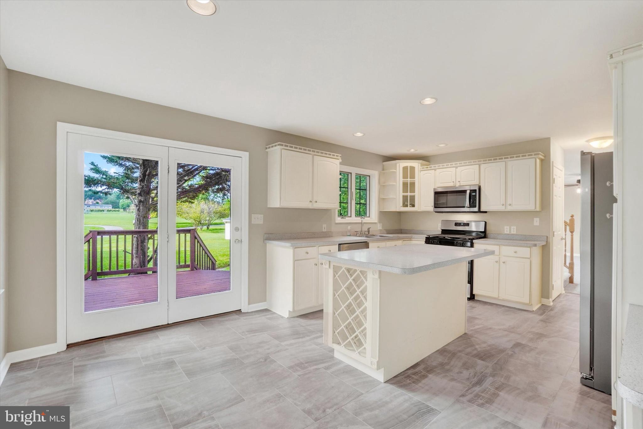 105 Margate Road York, PA 17408 - Photo 14 of 43 a kitchen with appliances cabinets and a sink