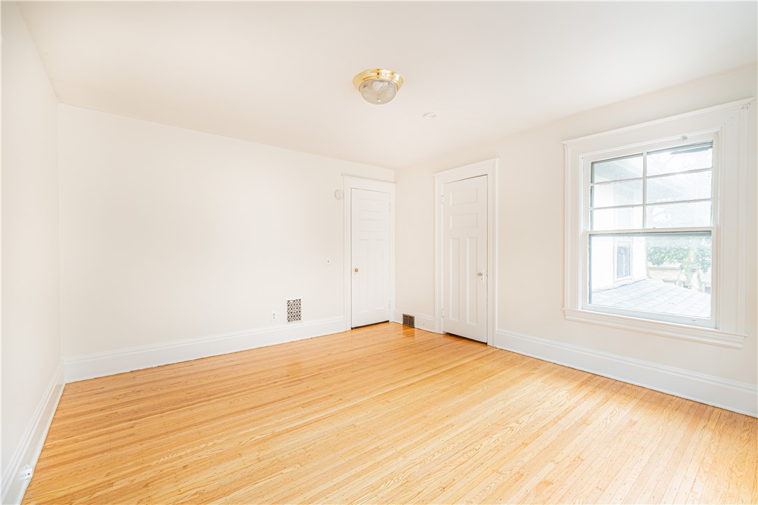 42 Thayer Street Rochester, NY 14607 - Photo 19 of 32