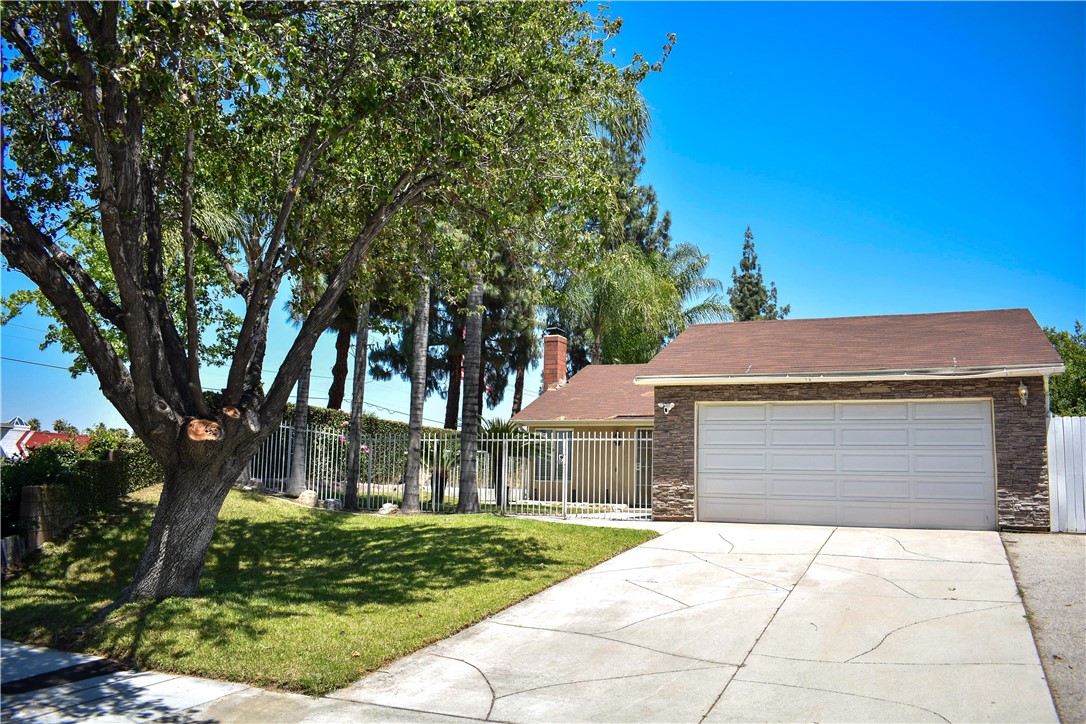 3373 Vallejo Street Riverside, CA 92503 - Photo 1 of 33
