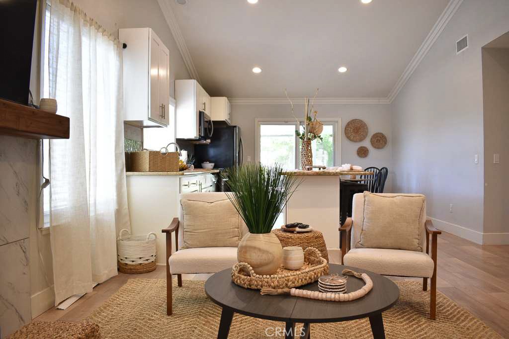 3373 Vallejo Street Riverside, CA 92503 - Photo 12 of 33