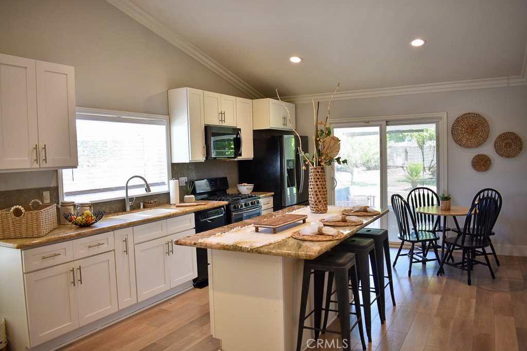 3373 Vallejo Street Riverside, CA 92503 - Photo 13 of 33