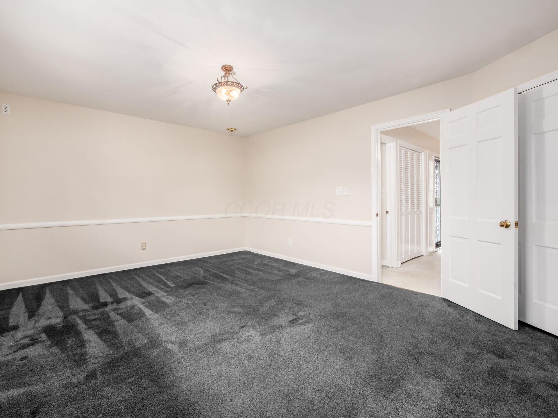 880 Lynbrook Road Columbus, OH 43235 - Photo 30 of 59 A perfect in-law suite!