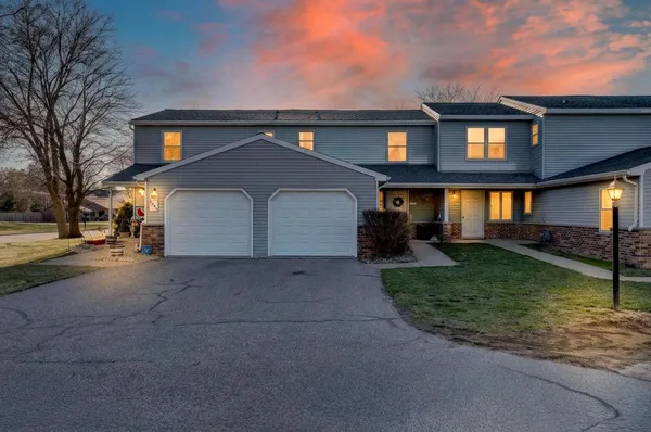 $217,900 | 1403 8th Street, Reedsburg, WI 53959