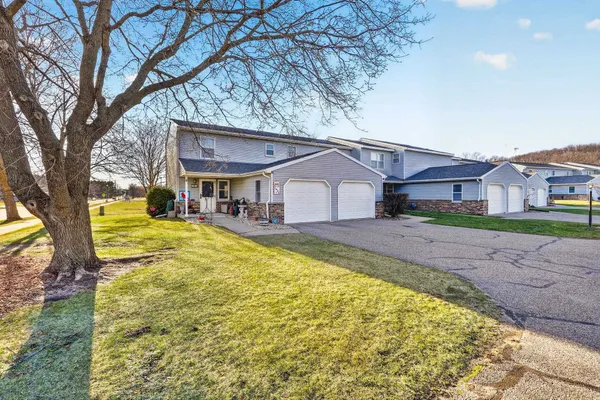 $219,900 | 1403 8th Street, Reedsburg, WI 53959