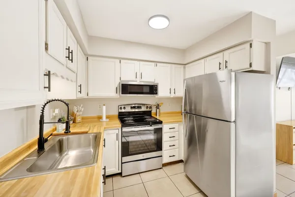 $219,900 | 1403 8th Street, Reedsburg, WI 53959