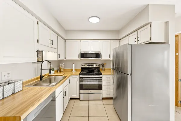 $219,900 | 1403 8th Street, Reedsburg, WI 53959