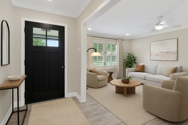 $369,000 | 9642 Meadowglen Lane, Houston, TX 77063