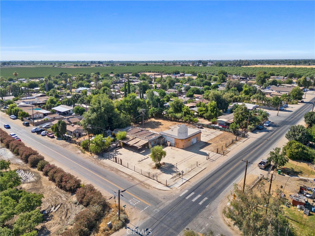 18499 Shafter Avenue Shafter, CA 93263 - Photo 9 of 14 an aerial view of a city
