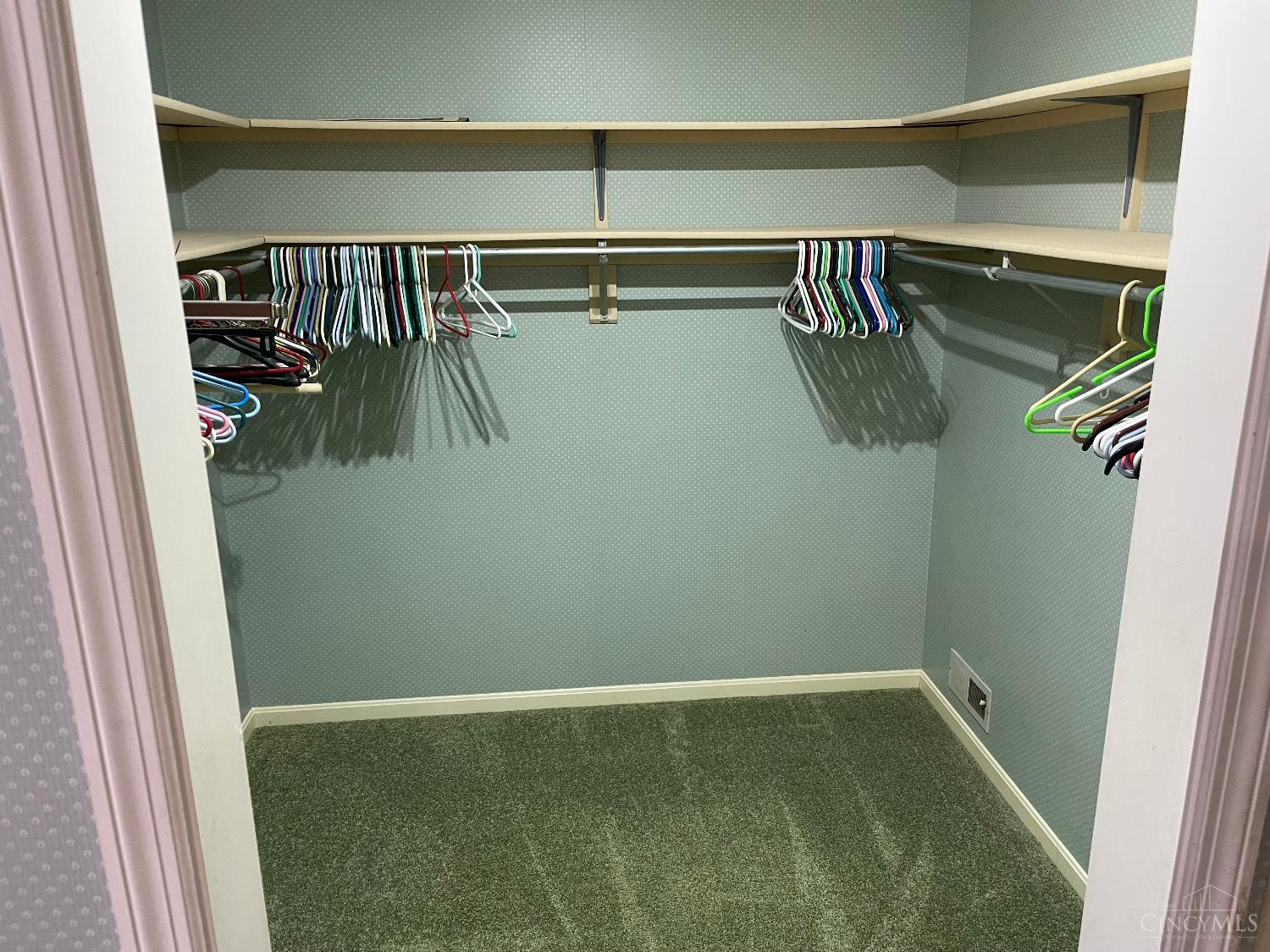 5547 Hubble Road Cincinnati, OH 45247 - Photo 36 of 49 Gallery Image 36