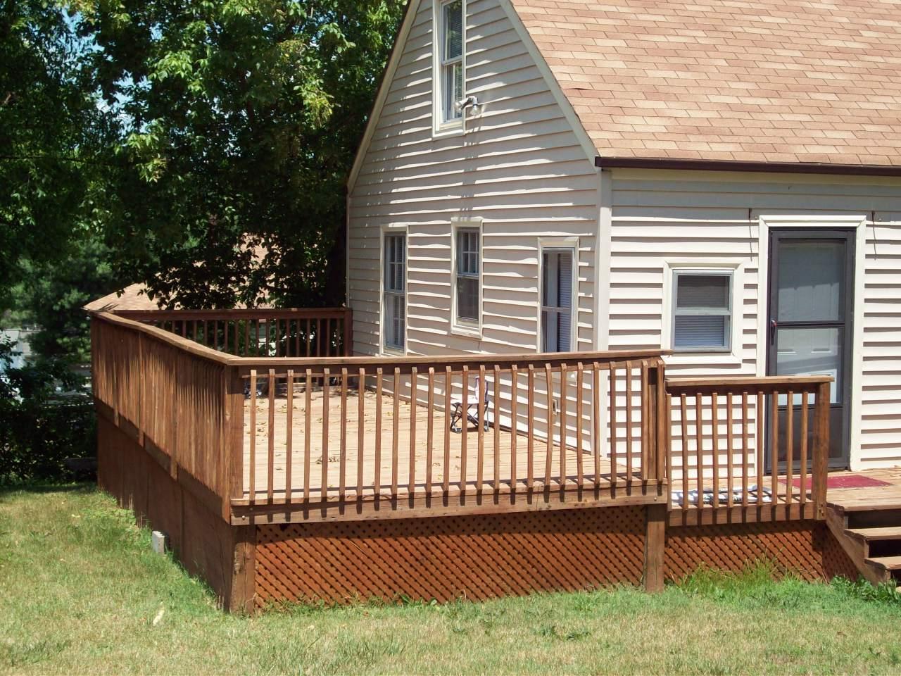 1609 Riverside Terrace Southeast Roanoke, VA 24014 - Photo 6 of 6 a front view of a house having yard