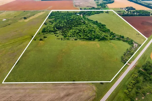 $599,900 | 13522 Southeast 180 Street, Norwich, KS 67118