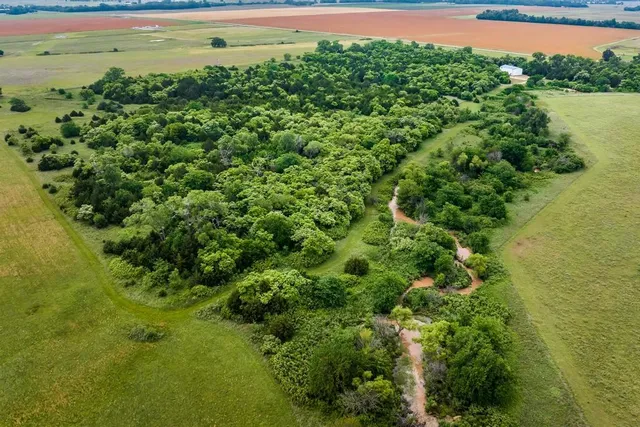 $599,900 | 13522 Southeast 180 Street, Norwich, KS 67118