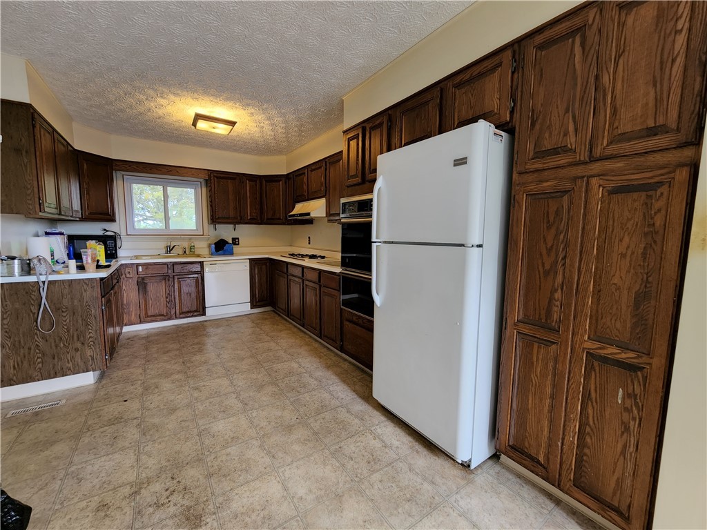 55 Greenlea Road Mendon, NY 14472 - Photo 7 of 18