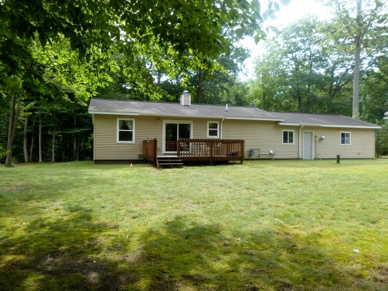 5294 Maple Grove Road Lake Ann, MI 49650 - Photo 3 of 32 1821638-2.JPG