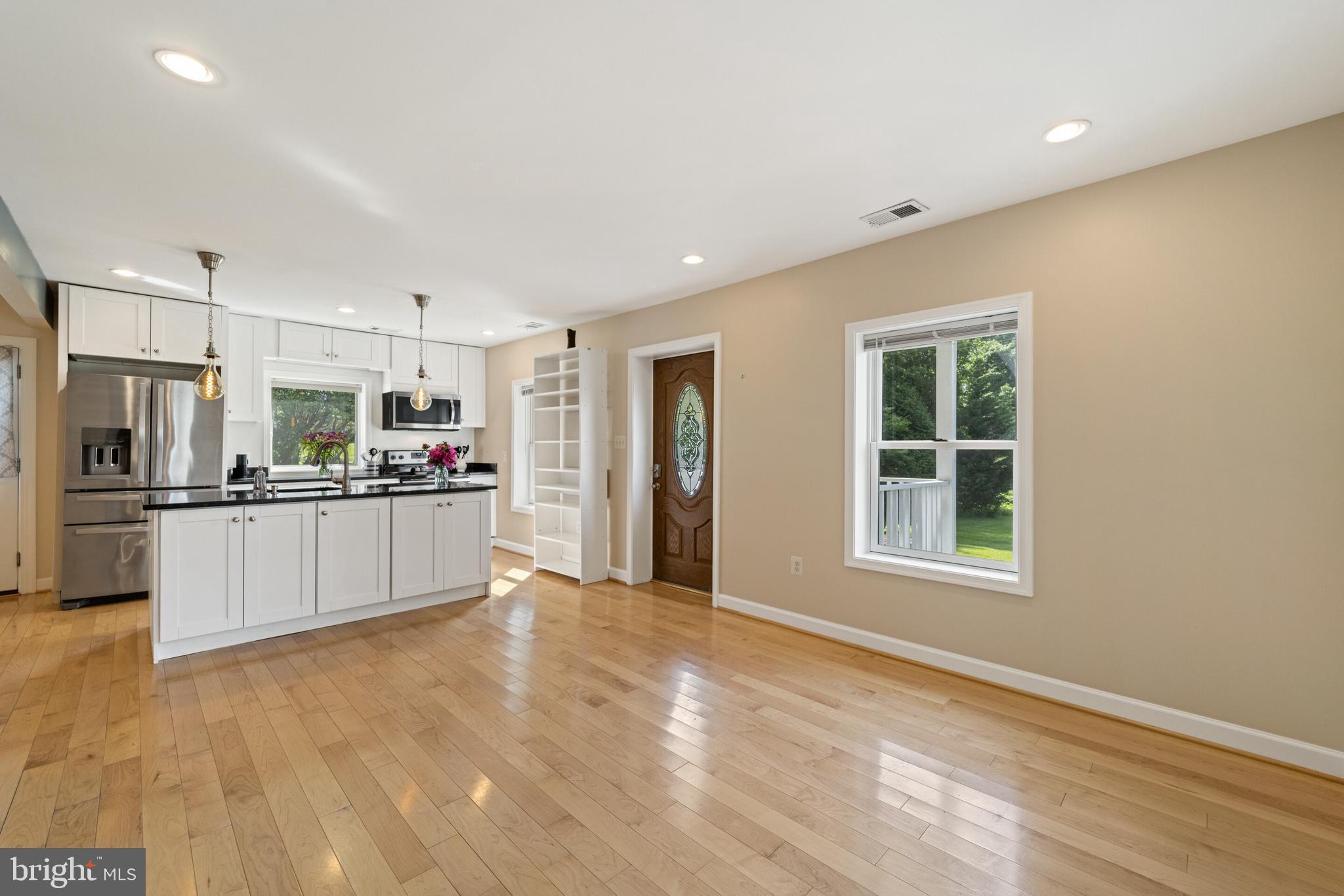 9599 Elihu Hill Road Marshall, VA 20115 - Photo 5 of 40 Gallery Image 5