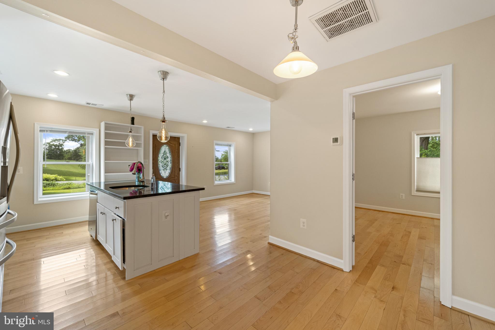 9599 Elihu Hill Road Marshall, VA 20115 - Photo 8 of 40 Gallery Image 8