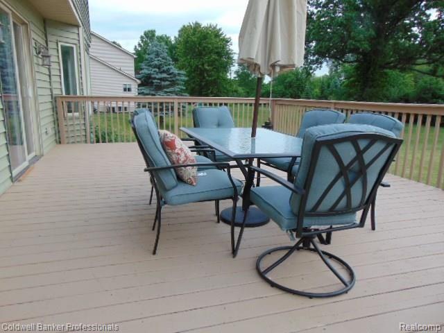 24745 Duff Road New Boston, MI 48164 - Photo 12 of 45