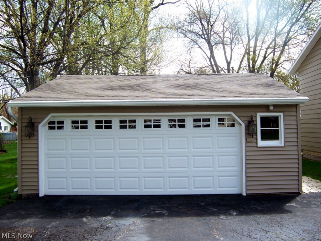 1259 Bennett Road Madison, OH 44057 - Photo 5 of 23