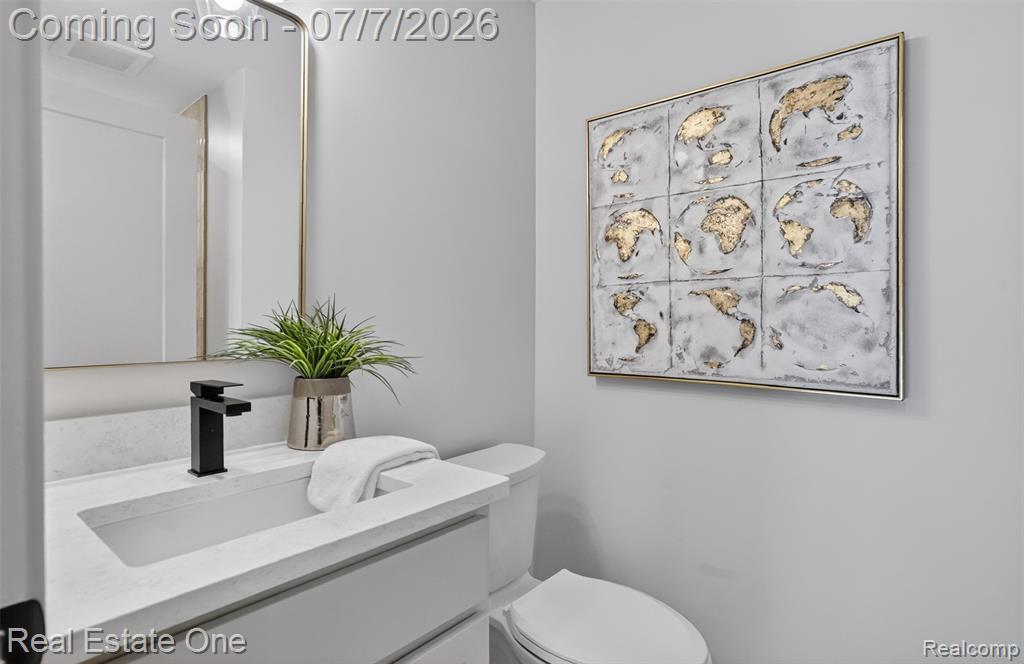 2141 Hickory Leaf Court North Rochester Hills, MI 48309 - Photo 40 of 71