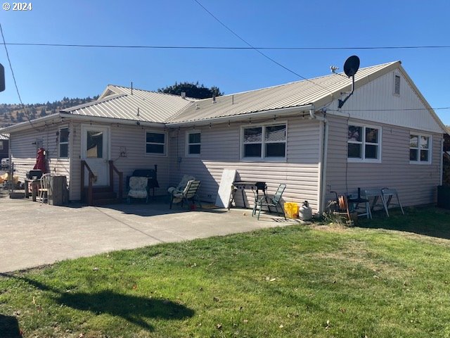 213 Northwest 4th Avenue John Day, OR 97845 - Photo 23 of 35