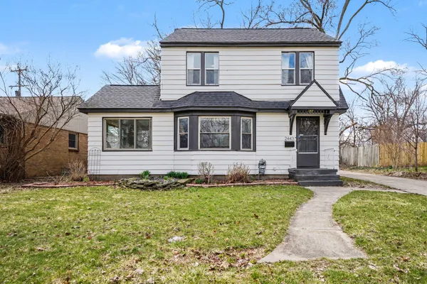 $360,000 | 2443 Cherrywood Court Southwest, Wyoming, MI 49519