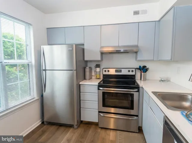 $299,900 | 786 East Parker Street, Unit C1, Langhorne, PA 19047