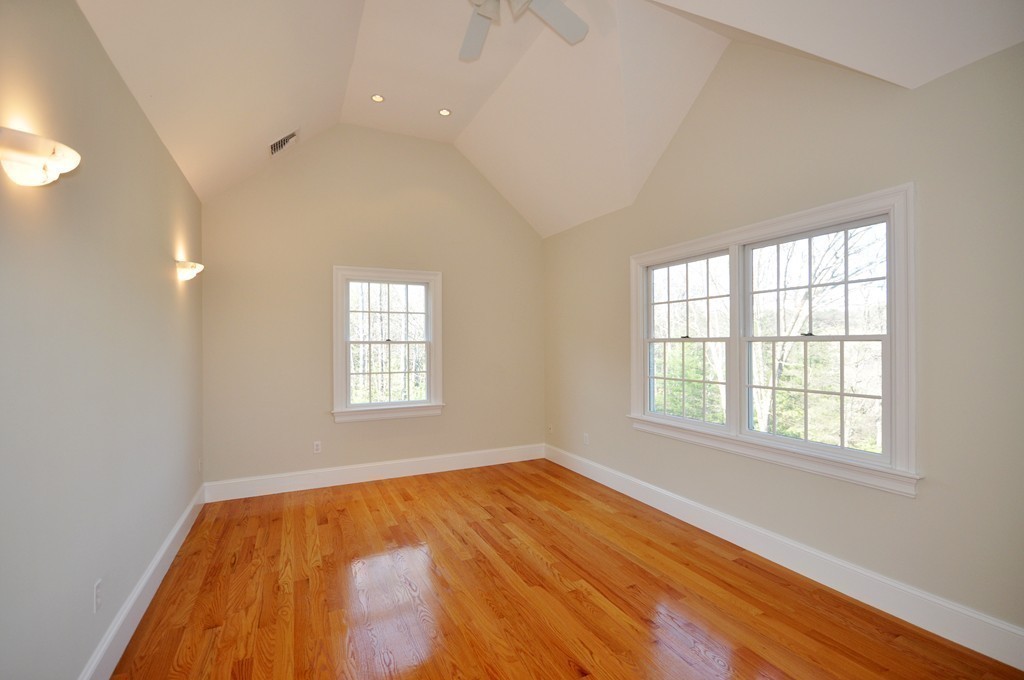 183 Newtown Road Acton, MA 01720 - Photo 18 of 27