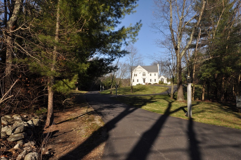 183 Newtown Road Acton, MA 01720 - Photo 2 of 27