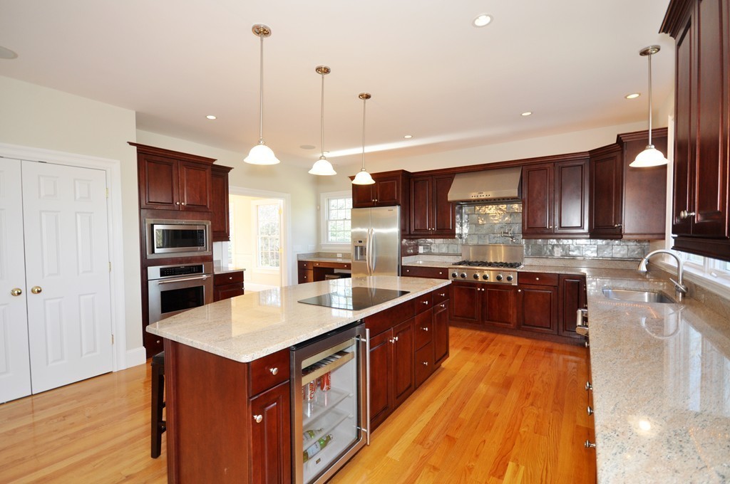 183 Newtown Road Acton, MA 01720 - Photo 6 of 27