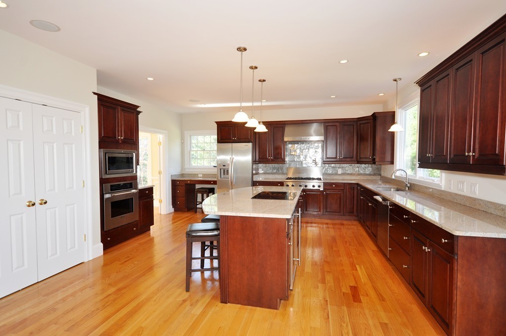 183 Newtown Road Acton, MA 01720 - Photo 7 of 27