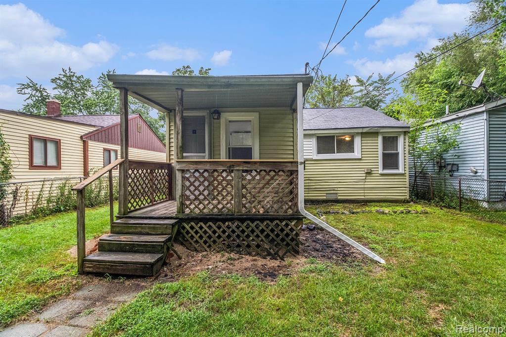 20954 Rensselaer Street Farmington, MI 48336 - Photo 18 of 21