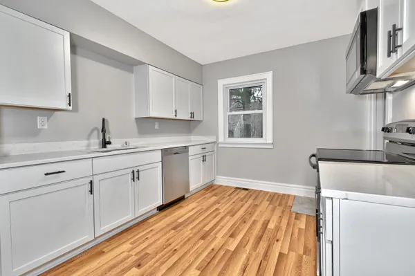 $234,900 | 345 East Goulson Avenue, Hazel Park, MI 48030