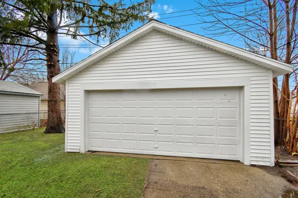 $234,900 | 345 East Goulson Avenue, Hazel Park, MI 48030