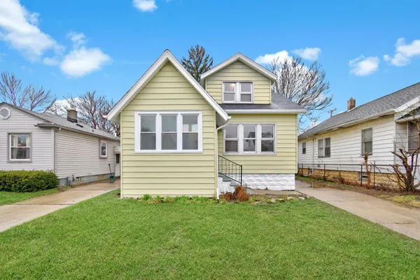 $234,900 | 345 East Goulson Avenue, Hazel Park, MI 48030