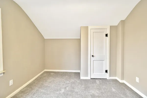 $234,900 | 345 East Goulson Avenue, Hazel Park, MI 48030