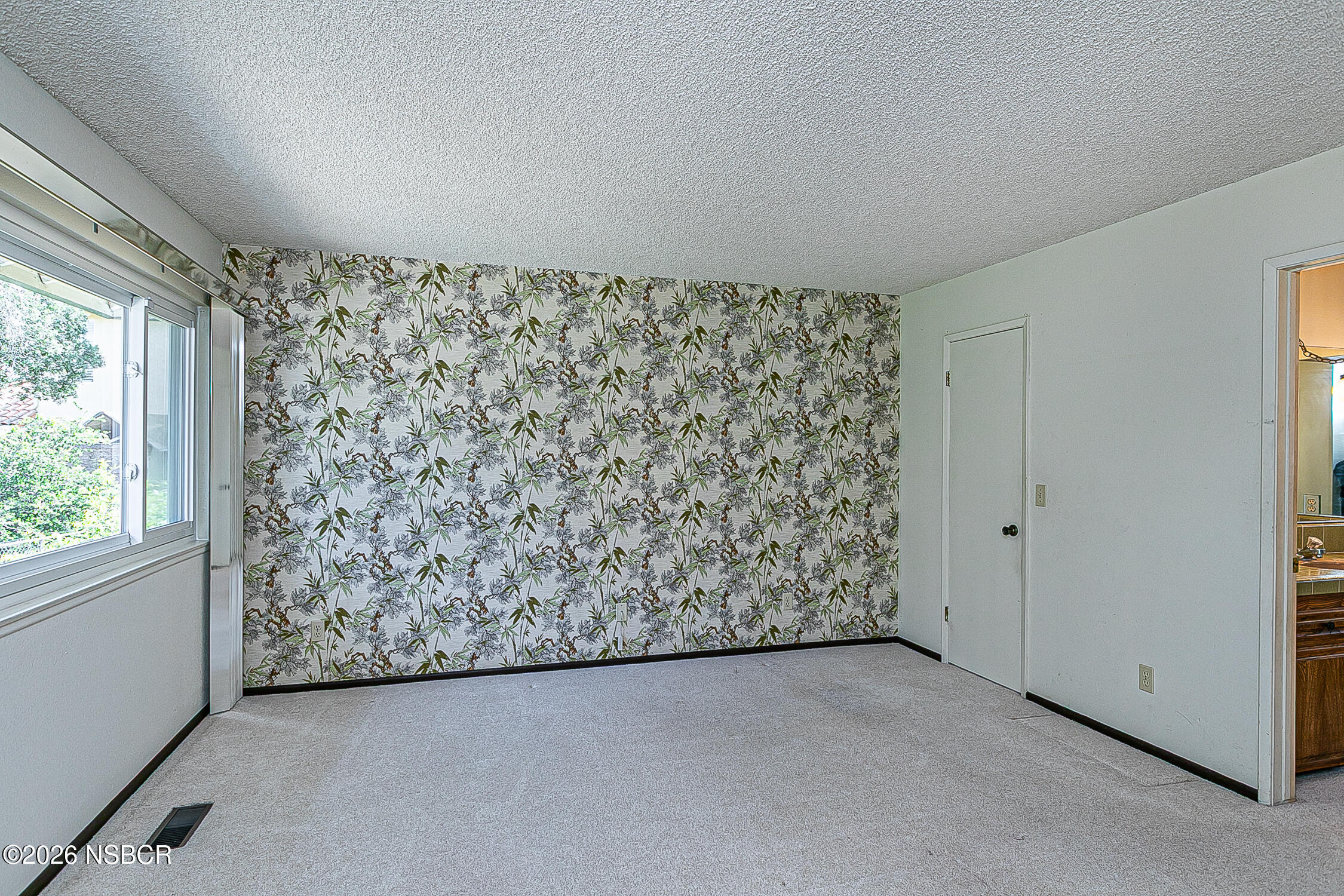 1260 Onstott Road Lompoc, CA 93436 - Photo 29 of 52 a view of a garage